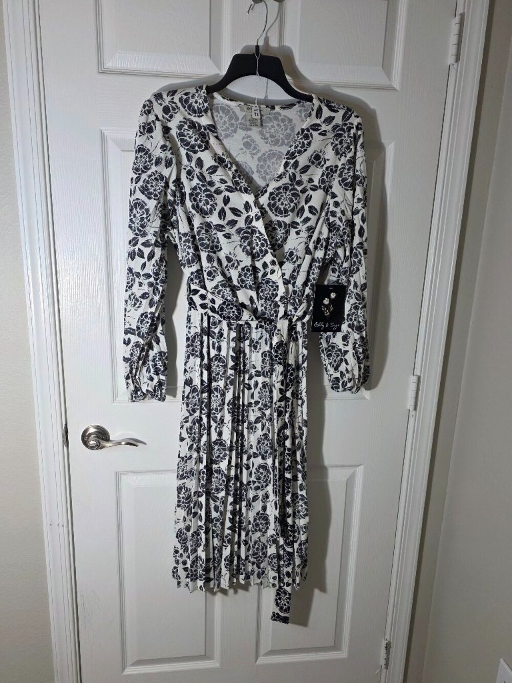 Ashly Sage Women's Long Sleeve V-Neck Twist Waist Fit and Flare Cocktail Dress